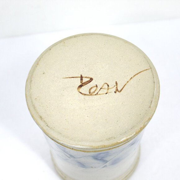 Art Pottery Beige Ribbed Rim Vase Blue Abstract Design Signed Doan - Picture 6 of 6